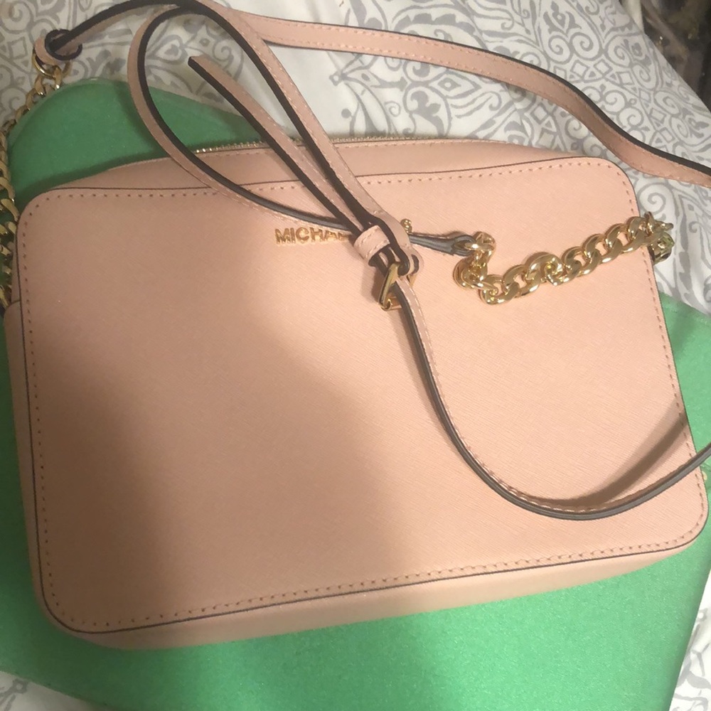 Michael Kors crossbody purse. Brand new no tags. - Picture 3 of 3